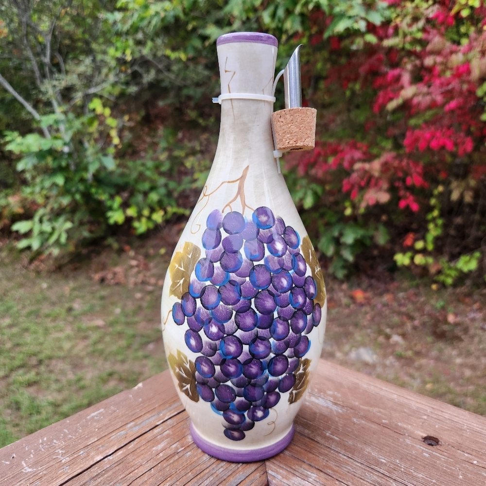 Tabletops Unlimited 24oz Olive Oil Decanter From Merlot Collection NEW